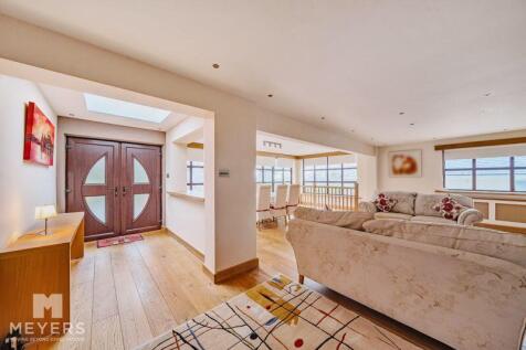 Lounge Area