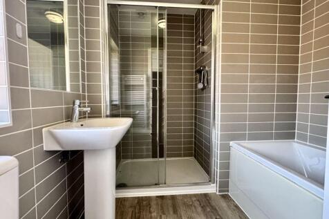 Ensuite To Bedroom 1