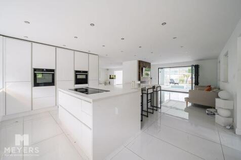 Open Plan Kitchen Area