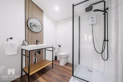 Annex Shower Room