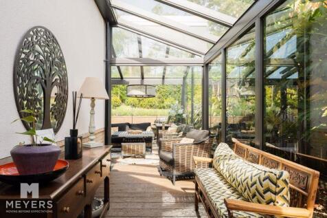 Porch Area 