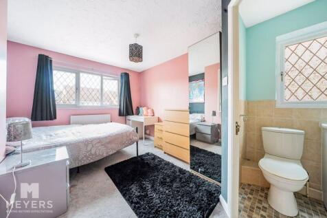 Downstairs Bedroom 