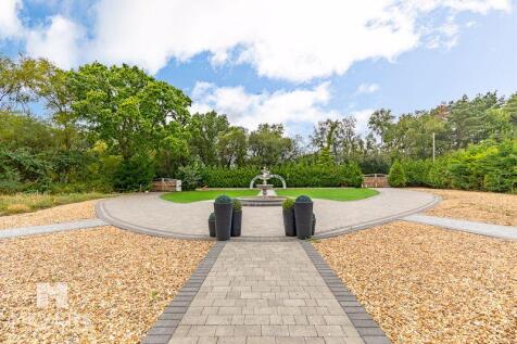 Driveway Entrance