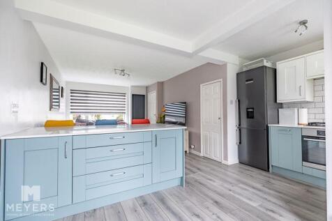Kitchen Through Lounge