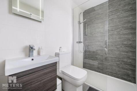 En Suite Shower Room