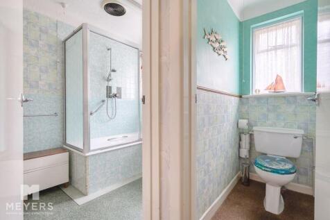 Downstairs Bathroom &amp; DW