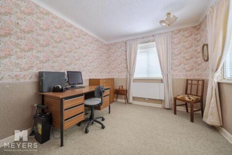 Bedroom Three / Study