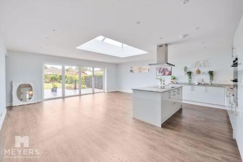 Open-Plan Kitchen/Living/Dining