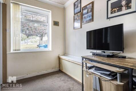 Bedroom 4/Study