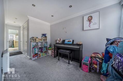 Study / Bedroom