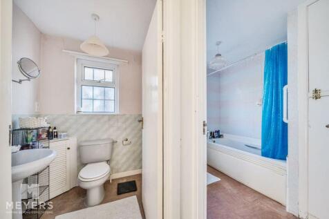 Bathroom & WC