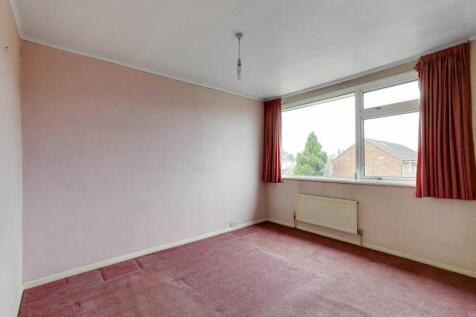 Bedroom 2 (2)