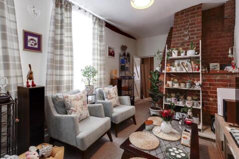 Lounge 2