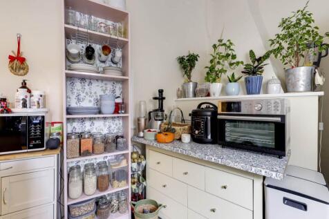Kitchen 2