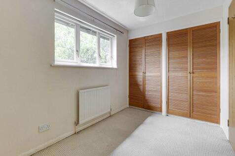 Bedroom 2 (2)