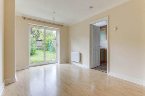 Living Room (3)