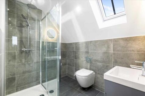 Bedroom 1 Ensuite