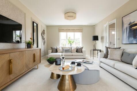Spacious living room with plenty of space for two sofas
