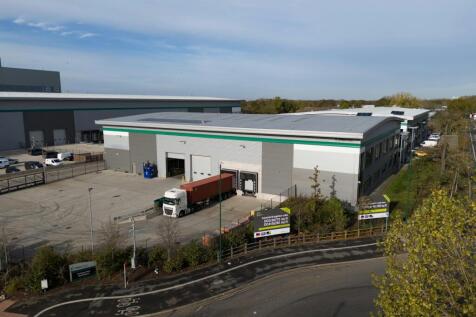 DC1 Everest Logistics Park Croydon 059.jpg