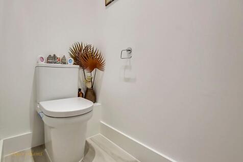 Downstairs Cloakroom
