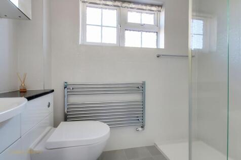 Family shower room