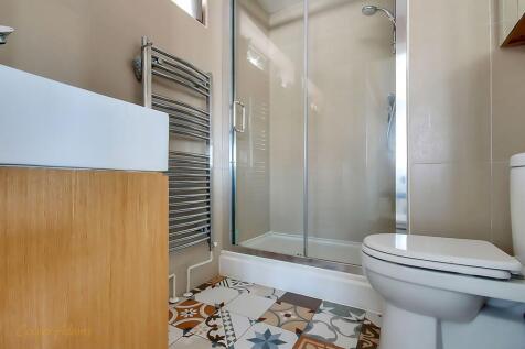 Shower en-suite