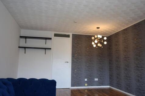 LOUNGE 2
