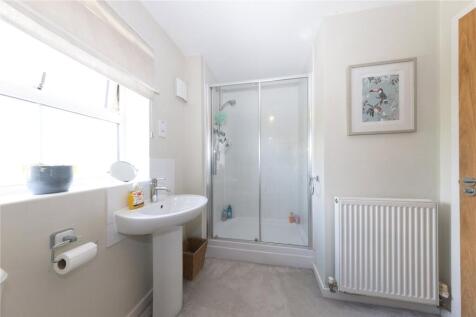 Bathroom 1st Floor