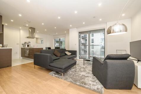 4. living room.jpg