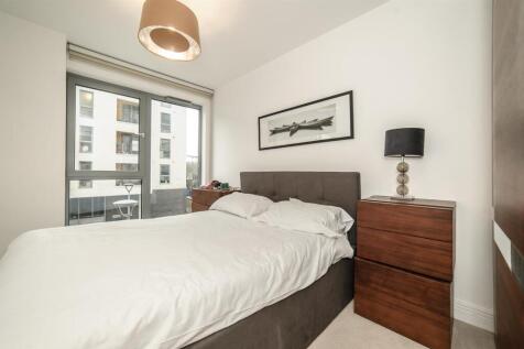 7. bedroom.jpg