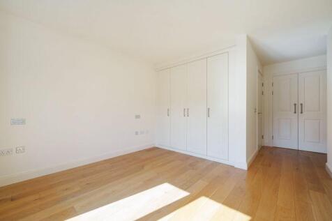 Master bedroom with fitted wardrobes ...