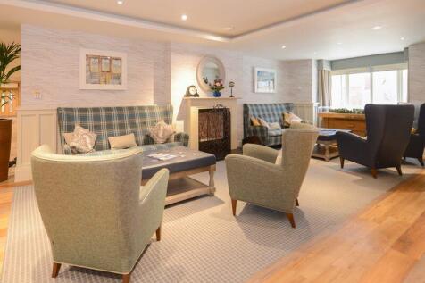 Reception lounge