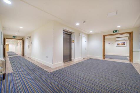 External corridor and lift