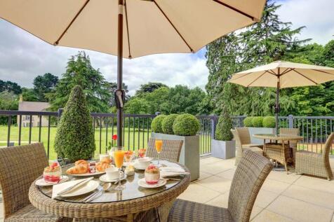 Terrace and gardens