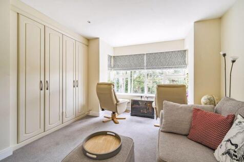 Second bedroom with fitted wardrobes