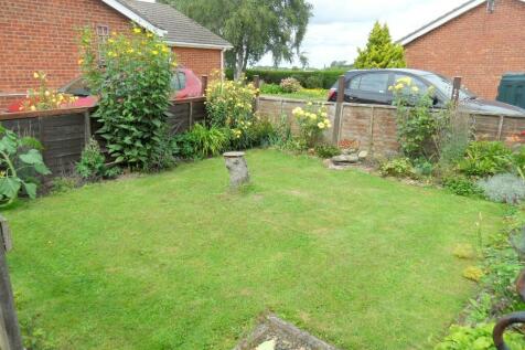SIDE GARDEN