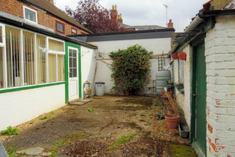 REAR PATIO