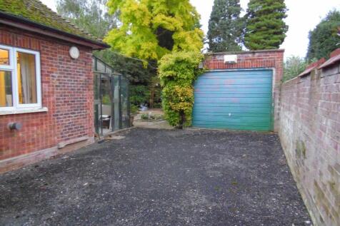 GARAGE &amp; DRIVEWAY