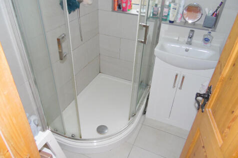 DOWNSTAIRS SHOWER RM