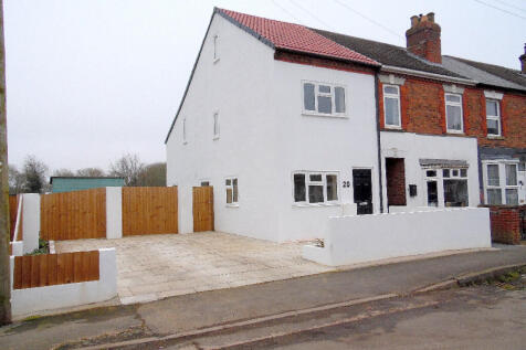 FRONT &amp; DRIVEWAY