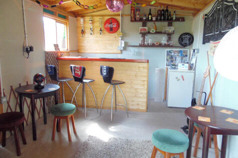 WORKSHOP/BAR