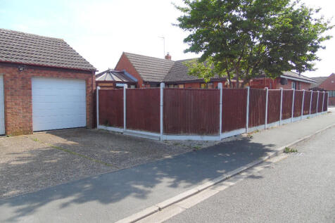 GARAGE &amp; DRIVEWAY