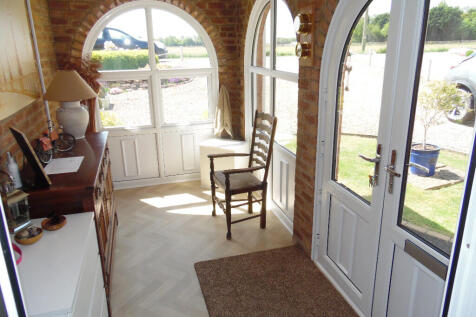 PORCH/SUN ROOM