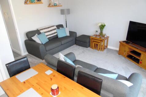 LOUNGE/DINER