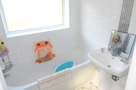 DOWNSTAIRS BATHROOM