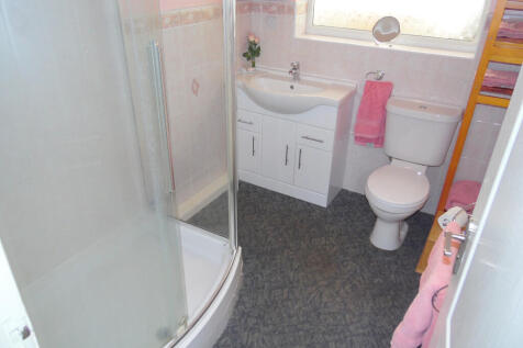DOWNSTAIRS SHOWER RM