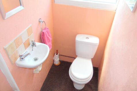 UPSTAIRS CLOAKROOM