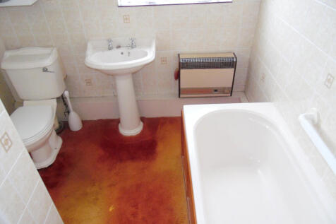 DOWNSTAIRS BATHROOM