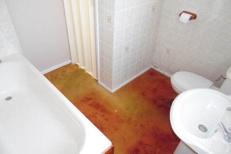 DOWNSTAIRS BATHROOM