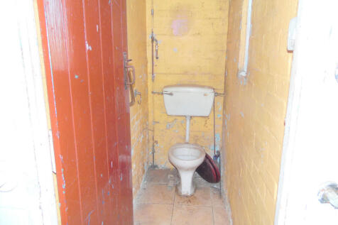 OUTBUILDING WC
